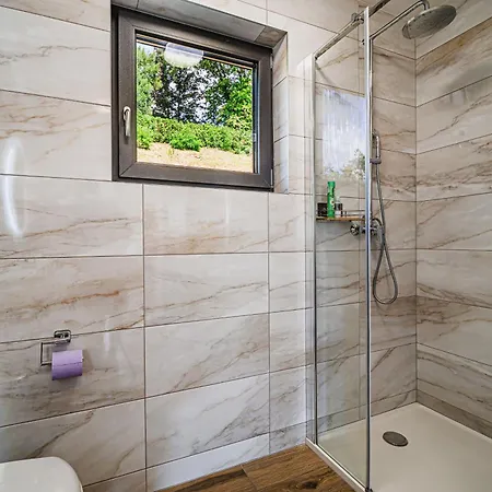 Apartma Belvi *